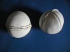 Kriketový míček kožený