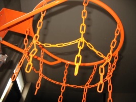 Basketbalový koš s pevně přivařenou síťkou komaxit